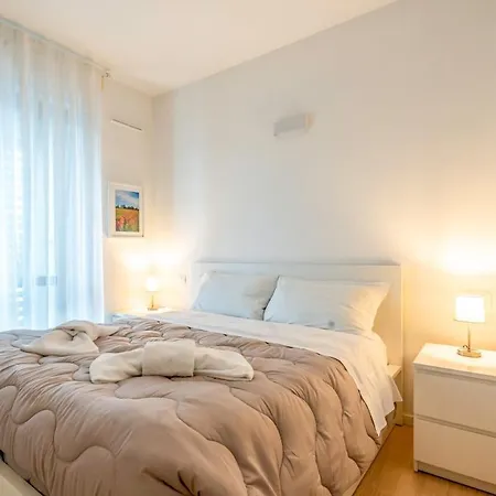 아파트 Luminoso E Ristrutturato Con Doppio Balcone E Wifi *
